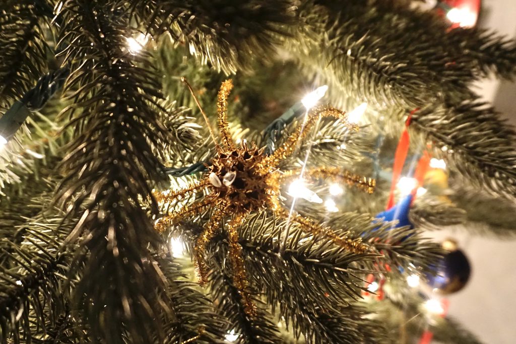 Gumball and pipe cleaner spider ornament | Fairly Southern