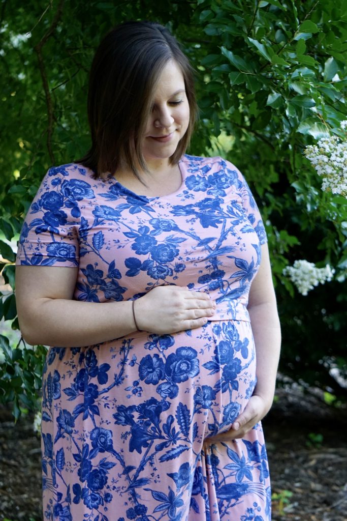 Ethical & Sustainable Maternity Fashion with Poshmark Stylist Christie Barker | Fairly Southern