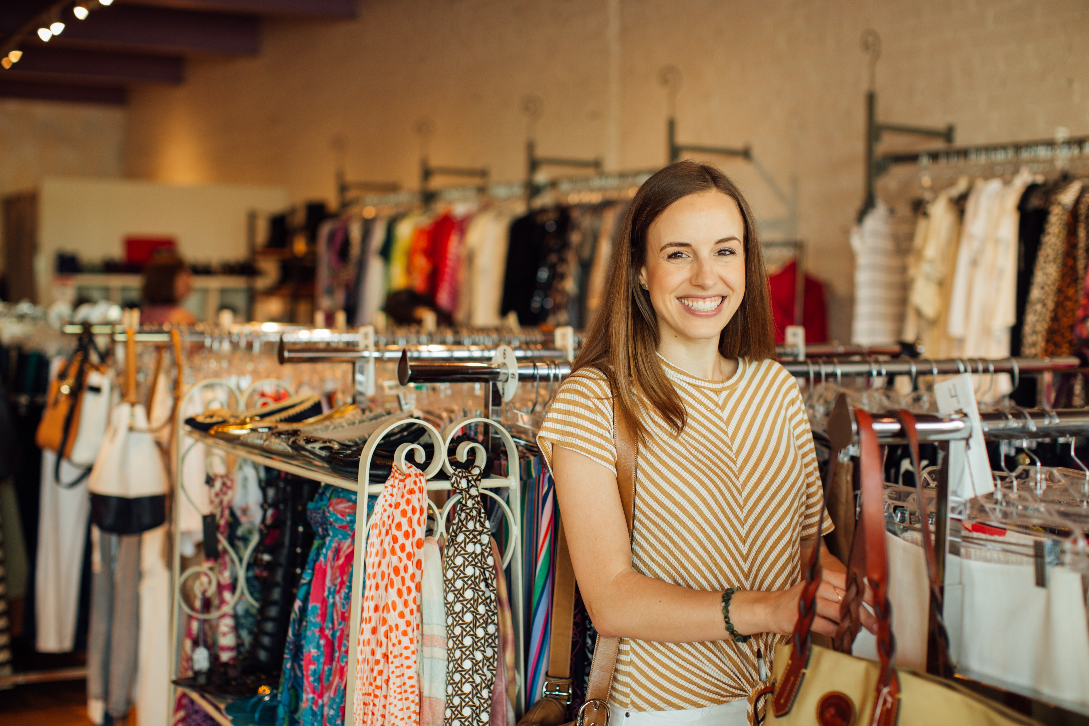  6 Tips for Consignment Clothes Shopping Success  |  Fairly Southern  |  Fifi's Consignment in Raleigh, NC